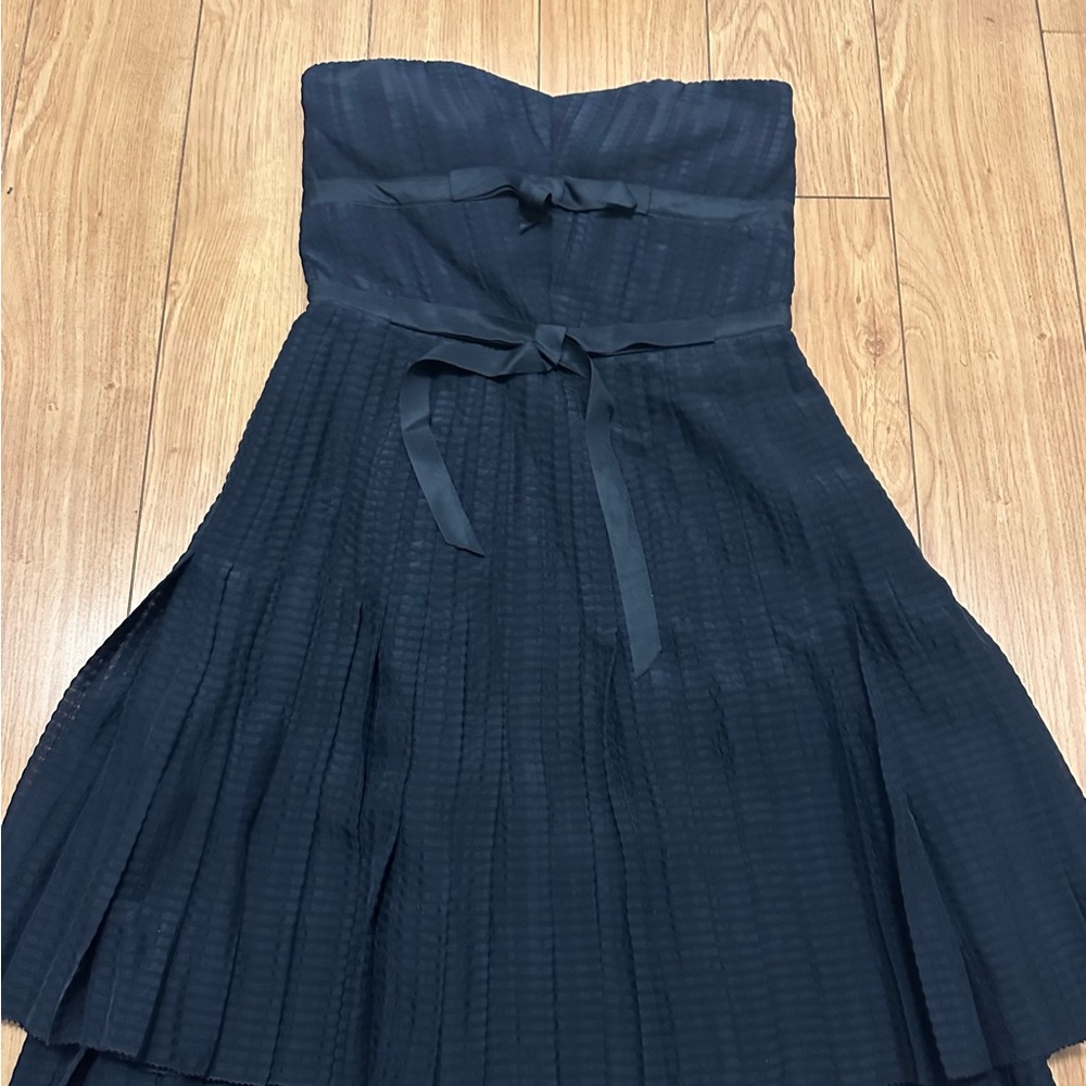 Marc Jacobs Strapless Dress. Size 0